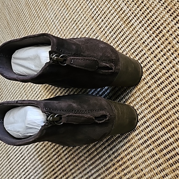 Clark's Booties - Picture 3 of 13